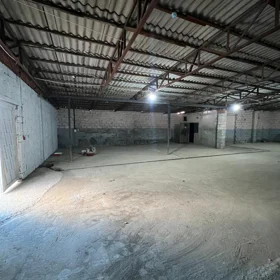 In Binəqədi rayonu 600.0 m² commercial is for sale - Image 3