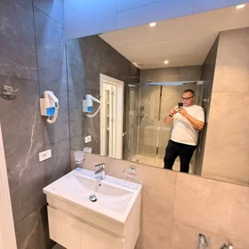 In Baku 82.0 m² apartment is for sale - Image 9