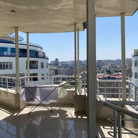 In Baku 540.0 m² apartment is for sale - Image 5
