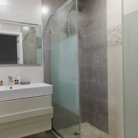 In Baku 100.0 m² apartment is for rent - Image 9