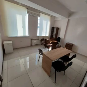 In Baku 25.0 m² office is for rent - Image 2