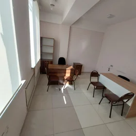 In Baku 25.0 m² office is for rent - Image 3
