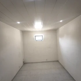 In Binəqədi rayonu 110.0 m² commercial is for rent - Image 10