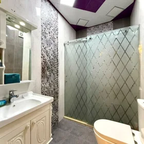 In Baku 178.0 m² apartment is for sale - Image 2