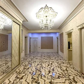 In Baku 178.0 m² apartment is for sale - Image 6