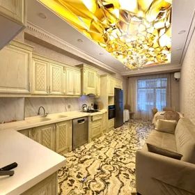 In Baku 178.0 m² apartment is for sale - Image 7