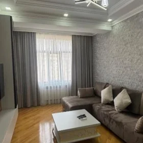 In Baku 70.0 m² apartment is for rent - Image 2