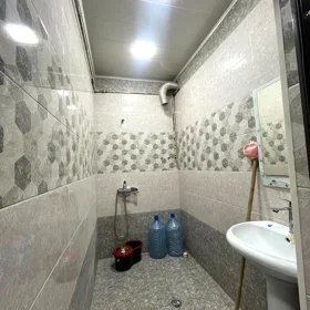 In Baku 60.0 m² apartment is for rent - Image 4