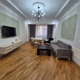 In Baku 114.0 m² apartment is for rent - Image 3