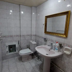 In Baku 87.0 m² apartment is for rent - Image 8