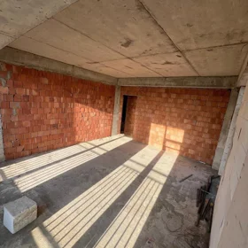 In Baku 163.0 m² apartment is for sale - Image 3