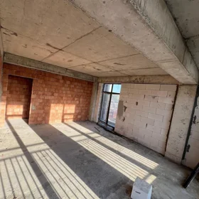 In Baku 163.0 m² apartment is for sale - Image 7