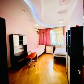 In Baku 160.0 m² apartment is for rent - Image 5