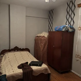 In Baku 70.0 m² apartment is for sale - Image 6