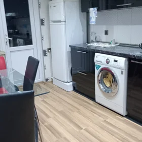 In Baku 88.0 m² apartment is for sale - Image 2