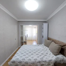 In Baku 65.0 m² apartment is for sale - Image 9