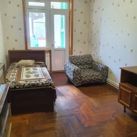 In Baku 70.0 m² apartment is for sale - Image 5