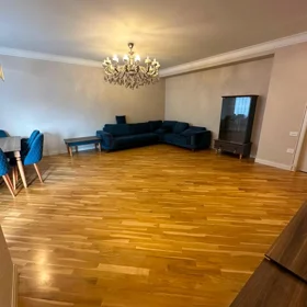 In Baku 183.0 m² apartment is for rent - Image 2