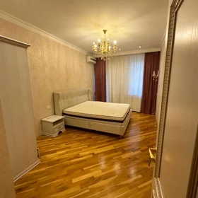 In Baku 183.0 m² apartment is for rent - Image 6