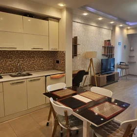In Baku 90.0 m² apartment is for rent - Image 2