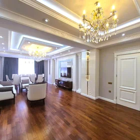 In Baku 174.0 m² apartment is for sale - Image 6