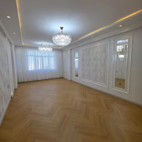 In Baku 125.0 m² apartment is for sale - Image 3
