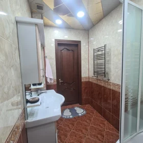 In Baku 86.0 m² apartment is for rent - Image 9