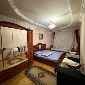 In Baku 140.0 m² apartment is for rent - Image 8