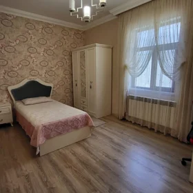 In Səbail rayonu 260.0 m² house with 7.0 rooms is for rent - Image 3
