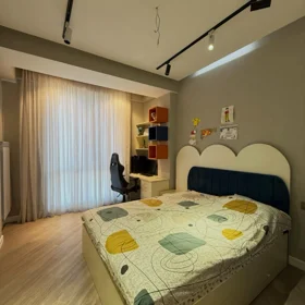 In Baku 183.0 m² apartment is for rent - Image 2