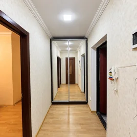 In Baku 67.0 m² apartment is for sale - Image 9
