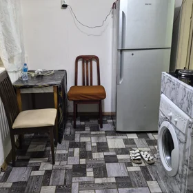 In Baku 35.0 m² house with 2.0 rooms is for rent - Image 5