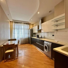 In Baku 100.0 m² apartment is for rent - Image 10