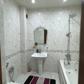 In Baku 145.0 m² apartment is for rent - Image 8