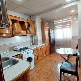 In Baku 90.0 m² apartment is for rent - Image 6