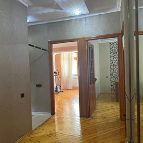 In Baku 125.0 m² apartment is for rent - Image 8