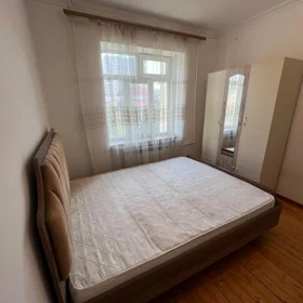 In Baku 65.0 m² apartment is for rent - Image 6