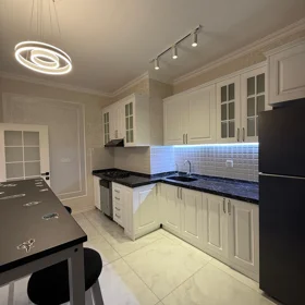 In Baku 100.0 m² apartment is for sale - Image 8