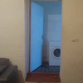 In Səbail rayonu 70.0 m² house with 2.0 rooms is for rent - Image 9