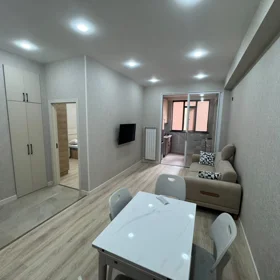 In Baku 60.0 m² apartment is for rent - Image 3
