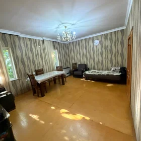 In Baku 98.0 m² house with 3.0 rooms is for rent - Image 5