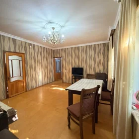 In Baku 98.0 m² house with 3.0 rooms is for rent - Image 6
