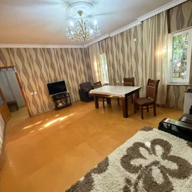 In Baku 98.0 m² house with 3.0 rooms is for rent - Image 8