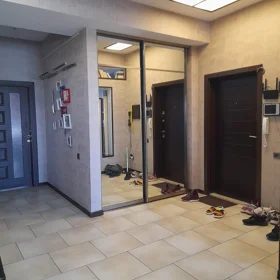 In Baku 102.0 m² apartment is for sale - Image 6