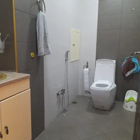 In Baku 102.0 m² apartment is for sale - Image 8