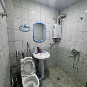 In Baku 75.0 m² apartment is for sale - Image 6