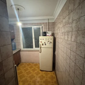 In Baku 75.0 m² apartment is for sale - Image 9