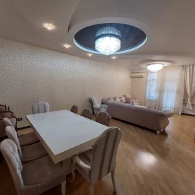 In Baku 225.0 m² apartment is for sale - Image 3