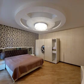 In Baku 225.0 m² apartment is for sale - Image 7