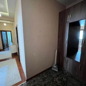 In Baku 110.0 m² apartment is for rent - Image 2